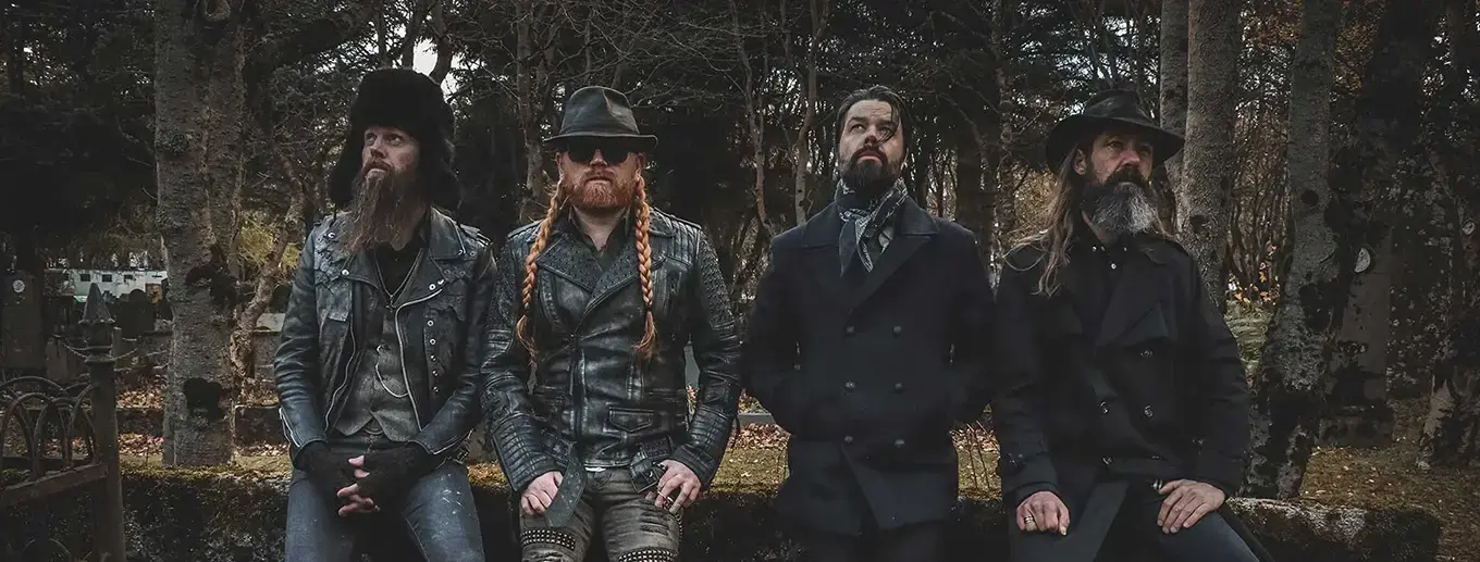 Sólstafir · Post-Metal aus Island - Special Box zu 'Hin helga kvöl' exklusiv bei SCR